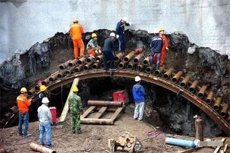 景德镇隧道钢花管支护案例